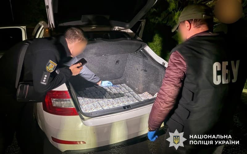 7 тисяч доларів за призначення на тилову посаду