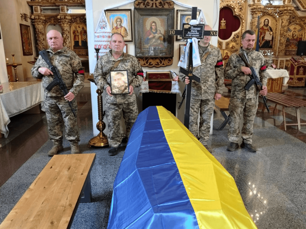 Попрощались з воїнами у Полтаві