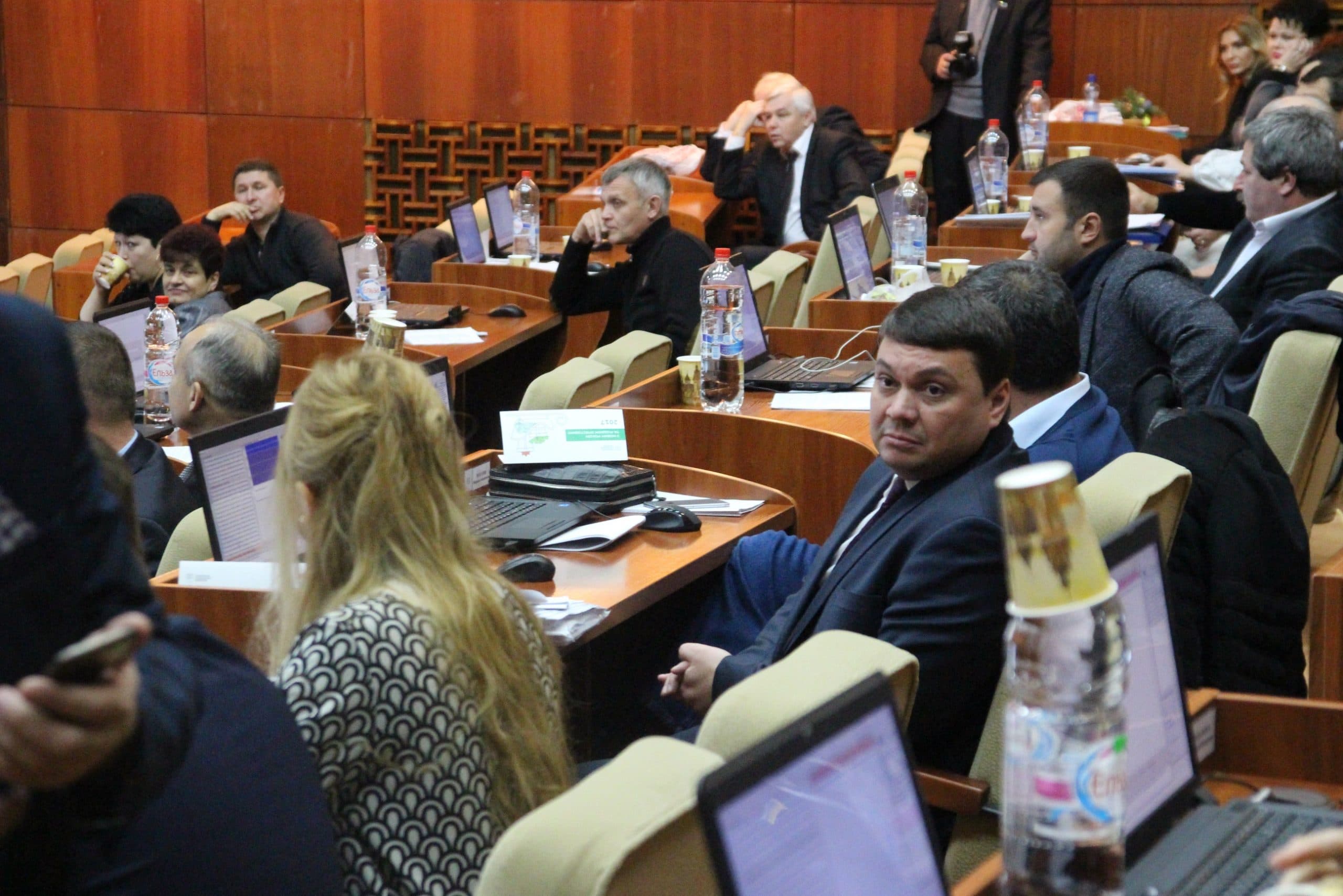 Депутатка Ірина Степаненко позивається до суду через дописи голови фракції Андрія Пісоцького у Фейсбуці