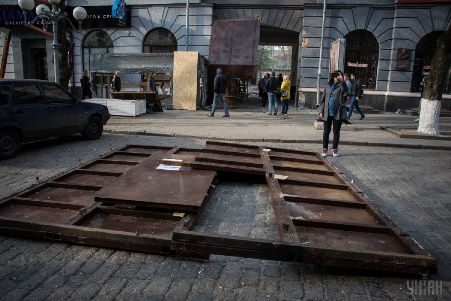 Арка біля «Газетного ряду»