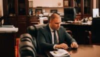 Нове будівництво смуги аеропорту, ансамбль Круглої площі та багато планів. Головне з того, що розповів Олег Синєгубов