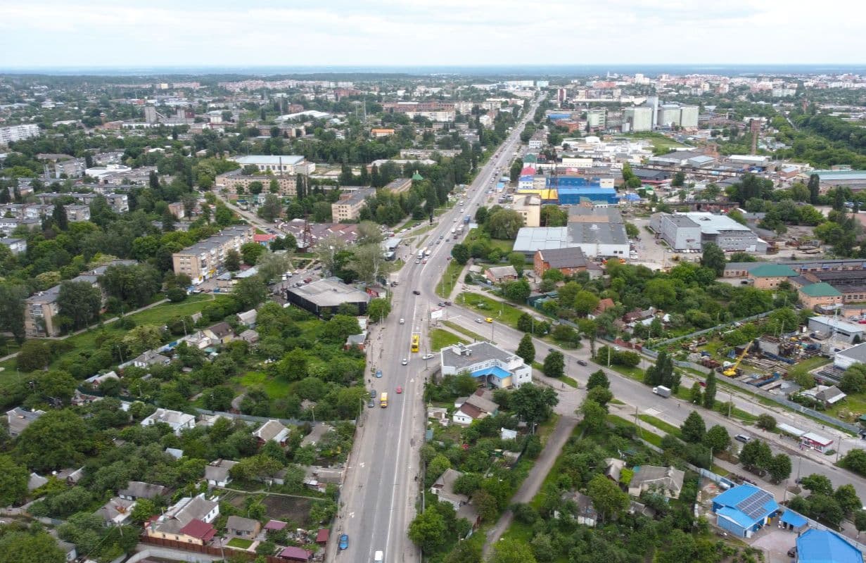 Вул. Маршала Бірюзова у Полтаві