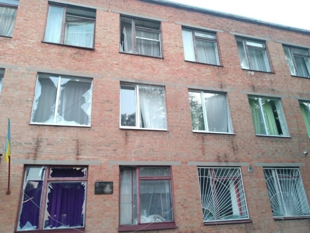 Наслідки обстрілу Миргорода (Фото Анатолія Іванченка)