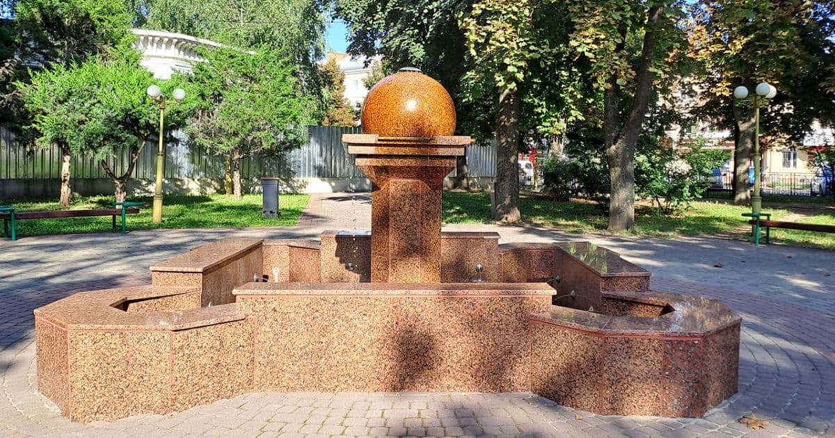 Фонтан на вул. 1100-річчя Полтави