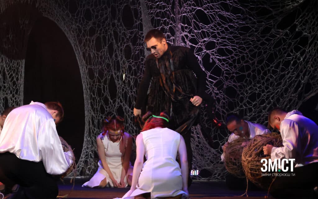 у Полтаві показали нову виставу «Як рятували країну Мережину»