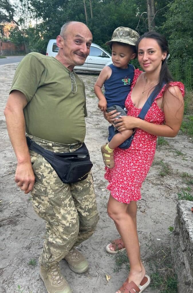 Валерія Ткач з татом і сином