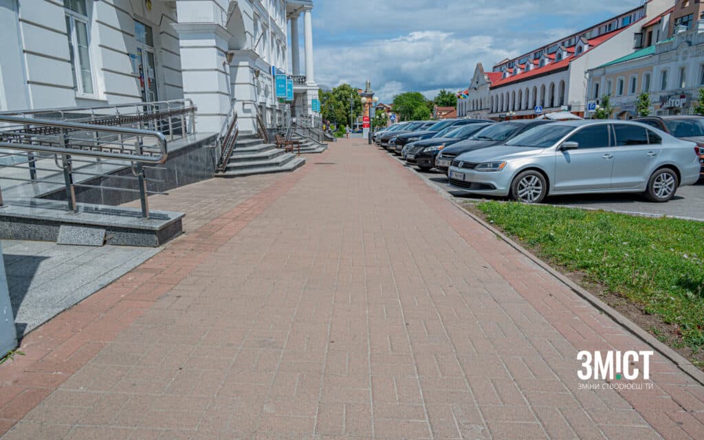 тротуари Полтави