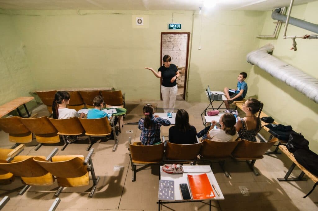 Навчання в укритті