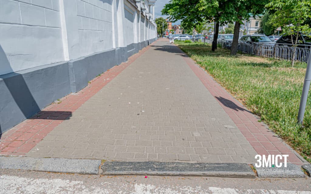 тротуари Полтави