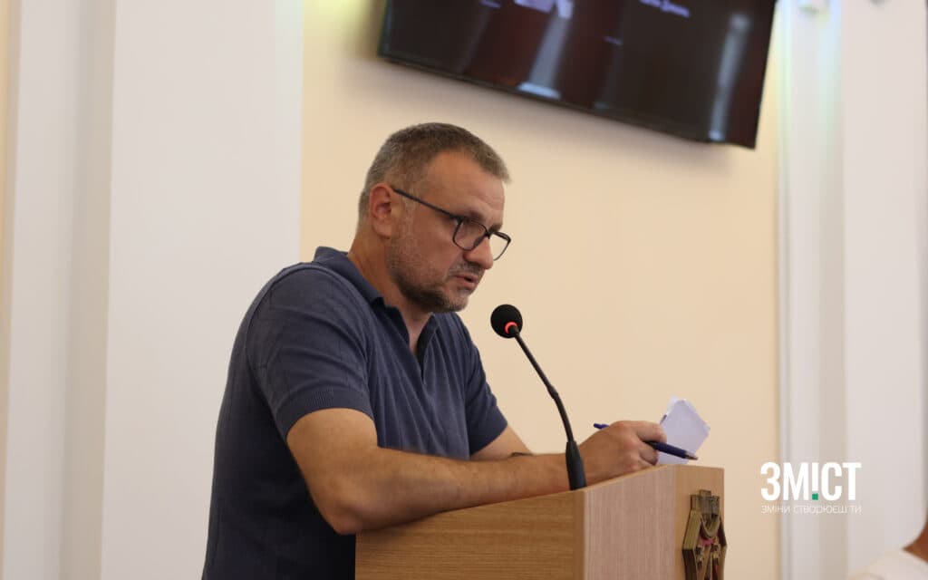 «Дім руйнується далі». Мешканець ураженого ракетою Х-22 будинку на вул. баленка 7 скаржиться на затягування відбудови