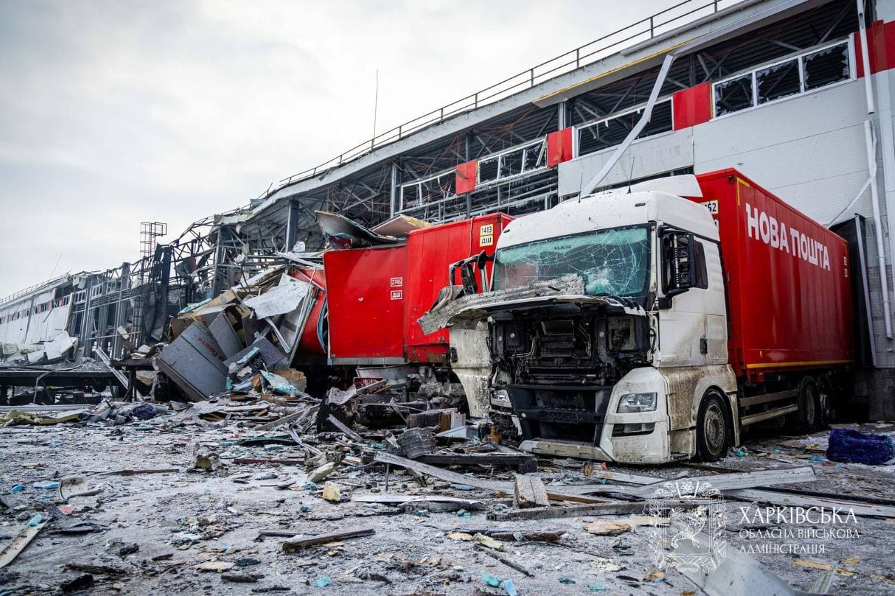 Наслідки обстрілу по терміналу «Нової пошти»