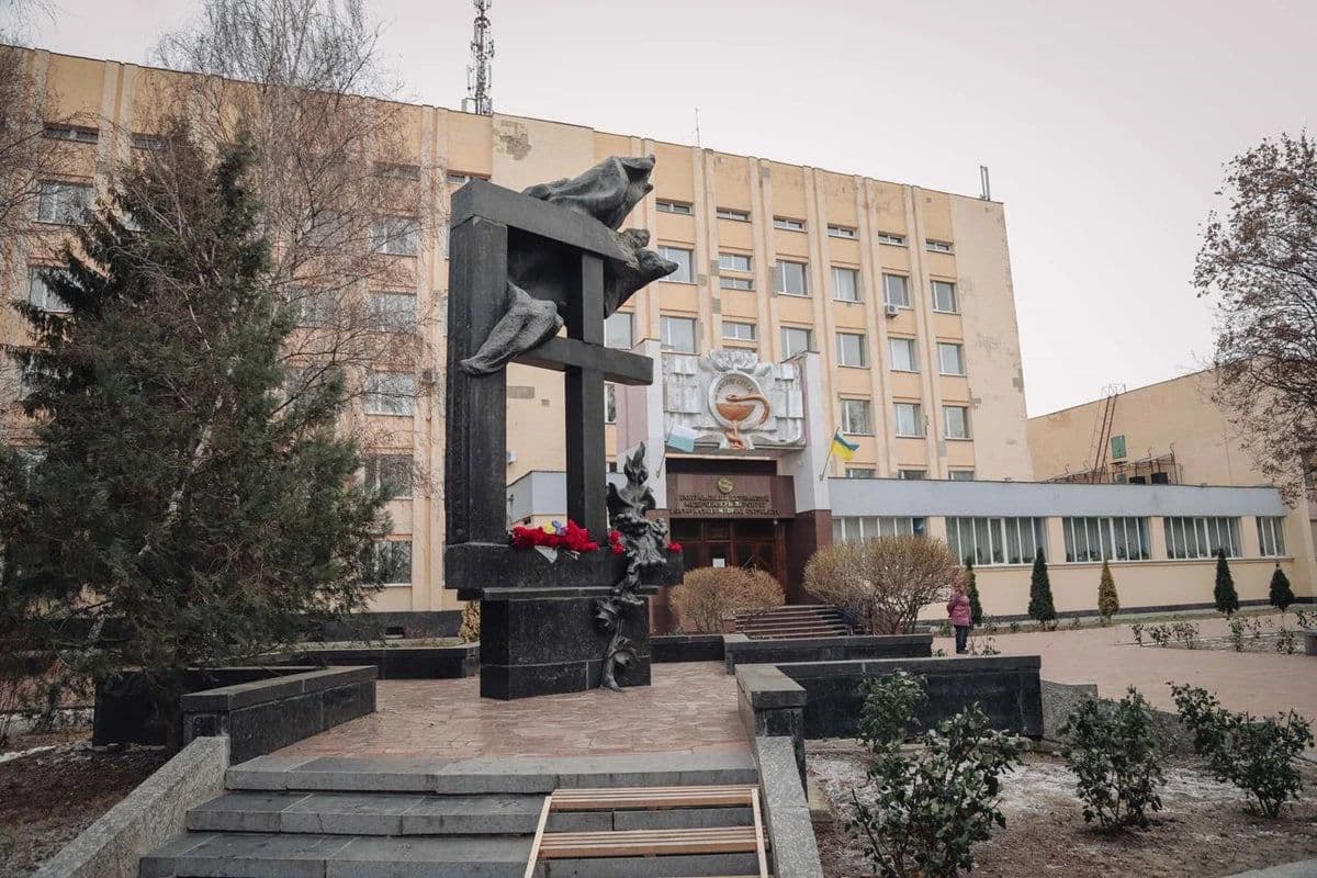 Місце вшанування ліквідаторів аварії на ЧАЕС у Полтаві