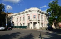 Батьки Полтави вимагають дозволити набір до ліцею №10 у 2026 році