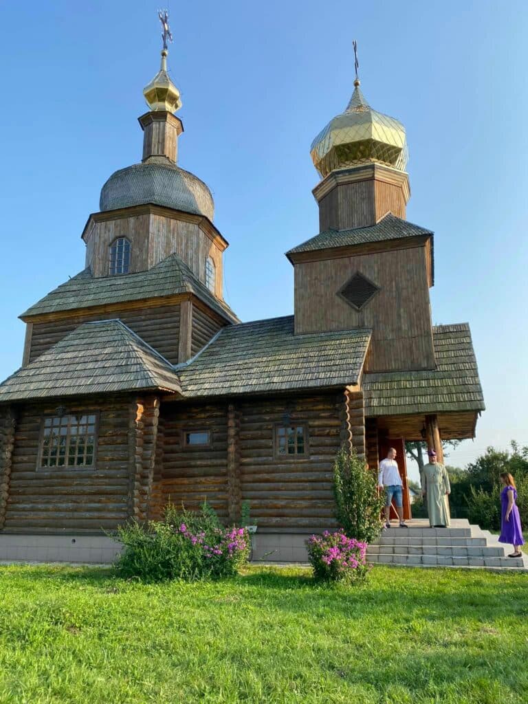 Дві громади вийшли з УПЦ МП