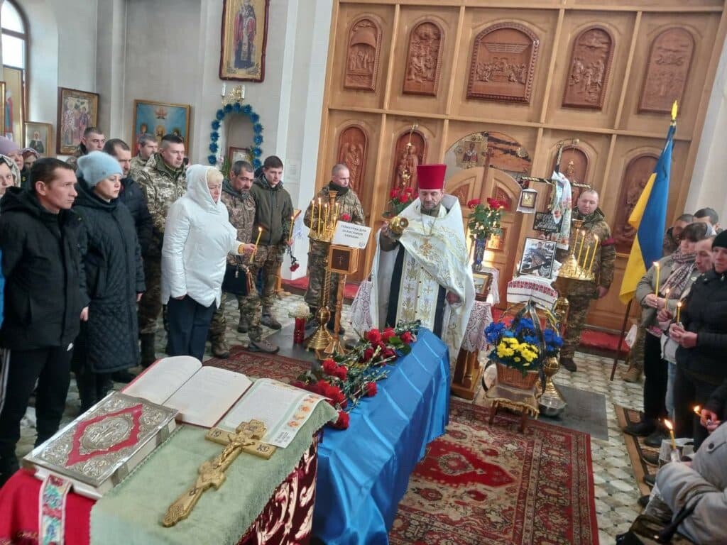 Воїн Роман Ткаченко