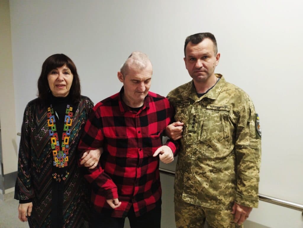 Волонтерство – важливий складник сучасного життя України. Волонтери й волонтерки підтримують наших військових. І ця історія – про них.