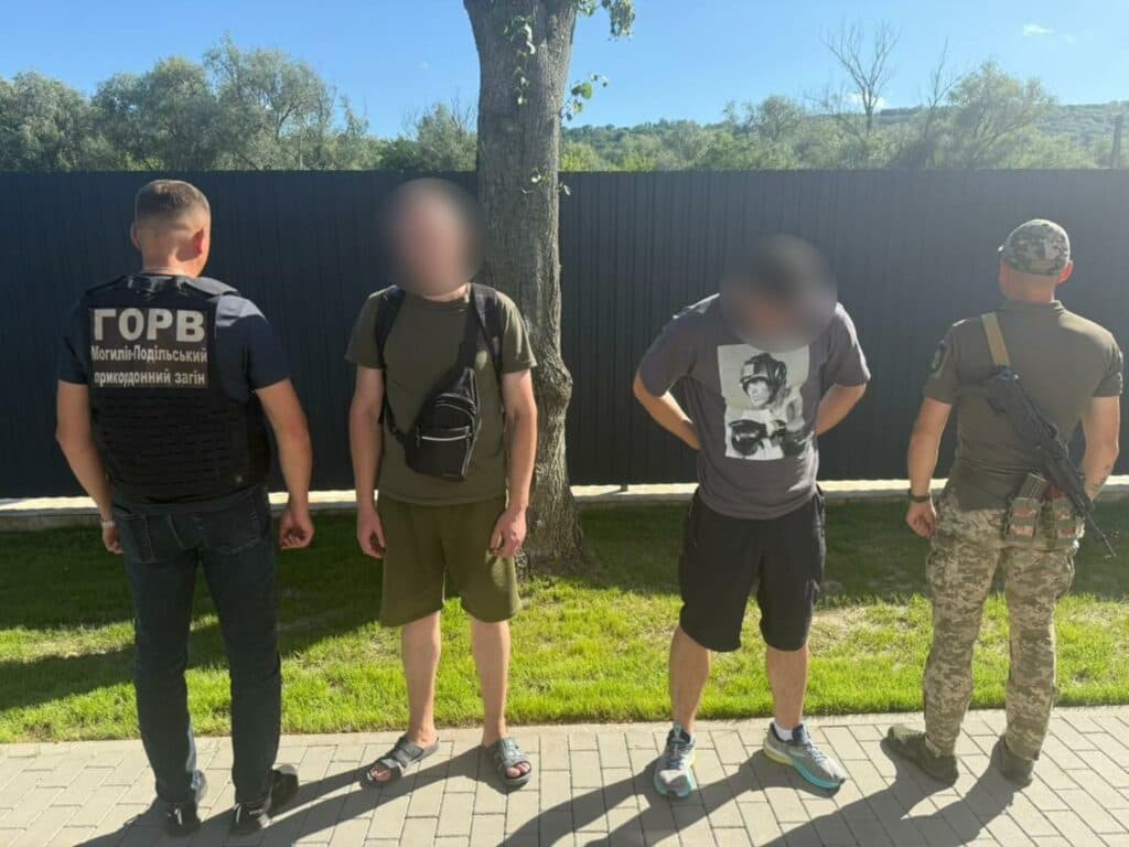 Затримані чоловіки з Полтавщини та Вінничини